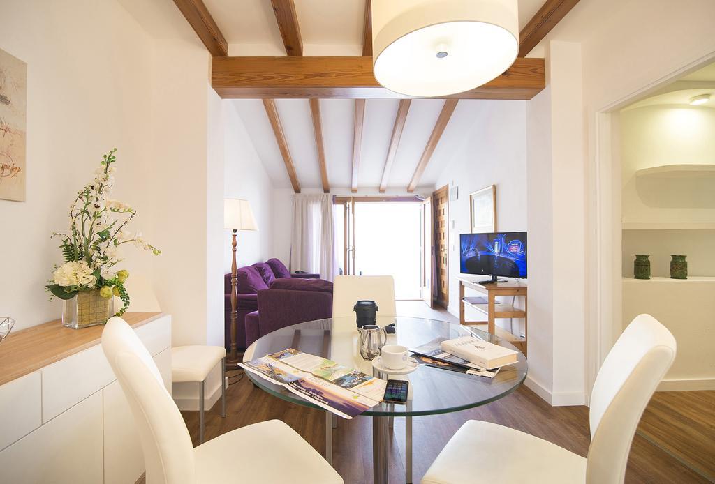 Apartamentos Miramar Port de Pollença Exteriör bild