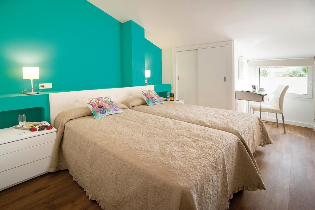 Apartamentos Miramar Port de Pollença Exteriör bild